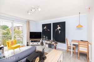 Photo 9- click for photo gallery